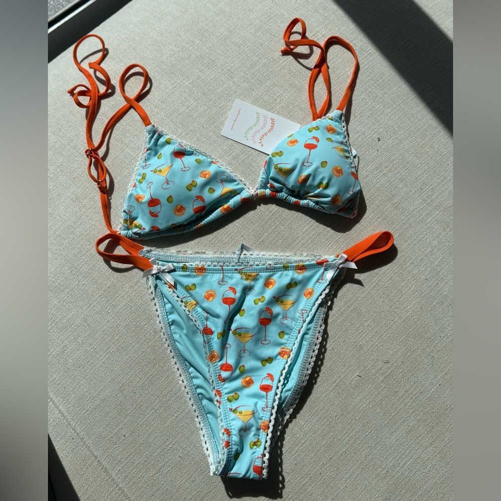 Dippin Daisys Blue and Orange Spritz Bikini